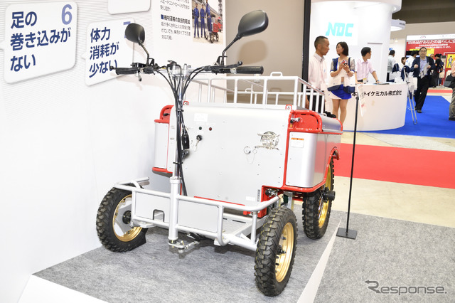 ヤマハモーターエンジニアリング電動式乗用ホースレイヤー(東京国際消防防災展2018)
