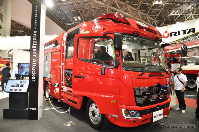 モリタの専用キャブ付MT2 Intelligent Attacker(東京国際消防防災展2018)