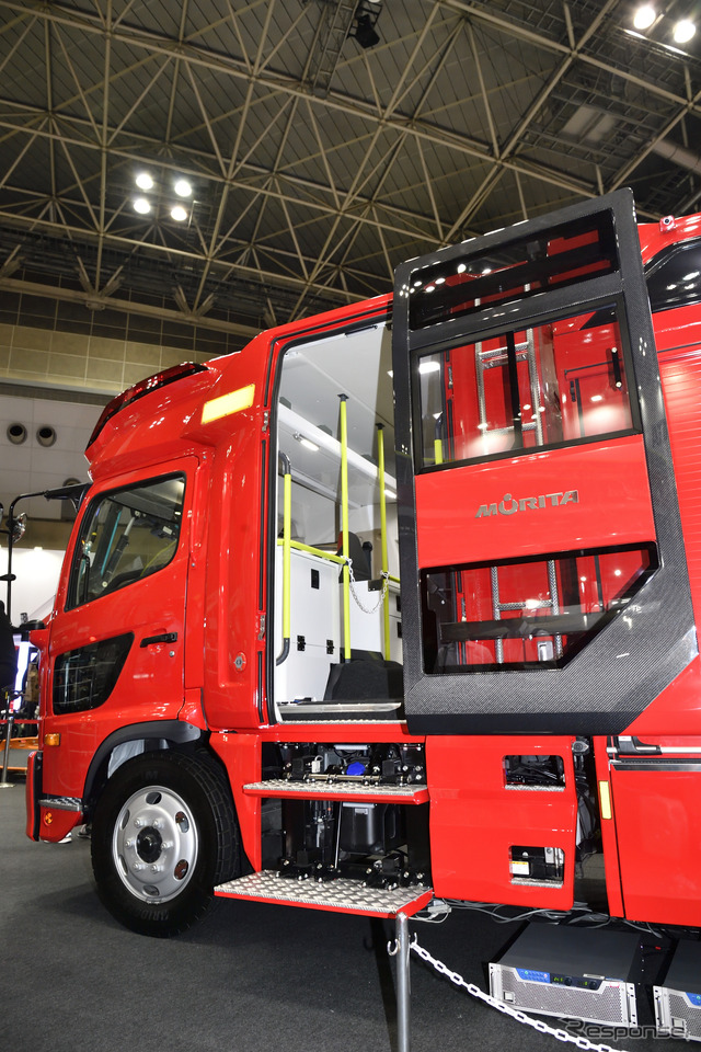 モリタの専用キャブ付MT2 Intelligent Attacker(東京国際消防防災展2018)