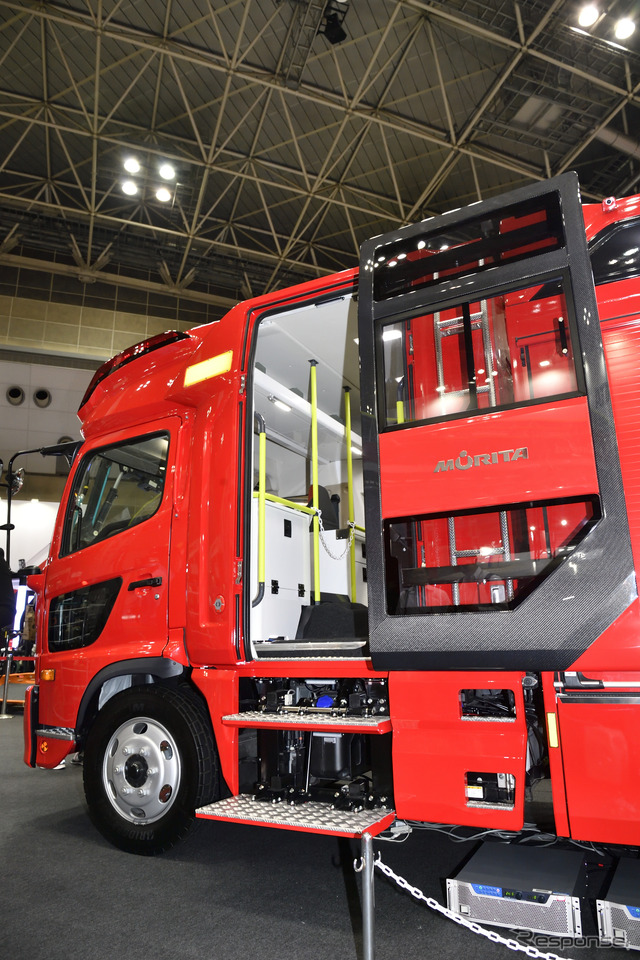 モリタの専用キャブ付MT2 Intelligent Attacker（東京国際消防防災展2018）