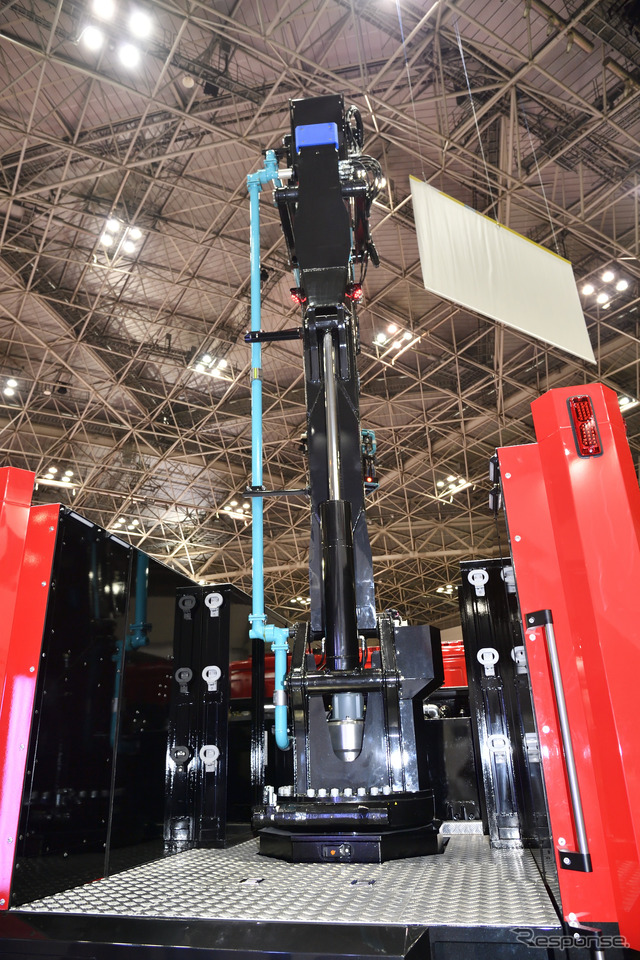 13mブーム付多目的消防ポンプ自動車MVF13海外仕様(東京国際消防防災展2018)