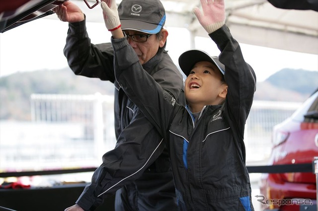 Be a driver. Experience at FUJI SPEEDWAY