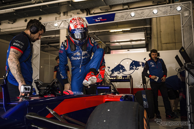 マルケスのF1初ドライブの模様。