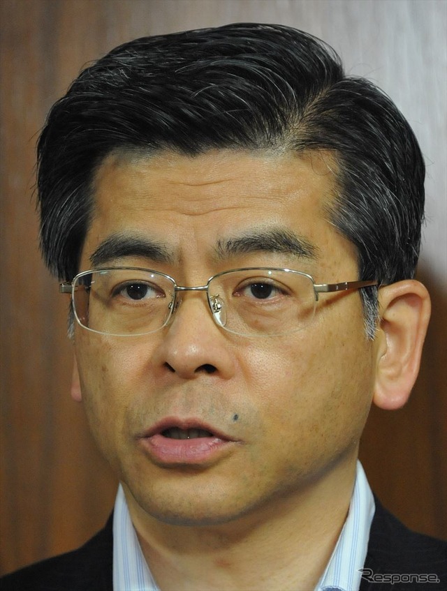 自転車活用推進計画について説明する石井啓一国交相(8日・衆議院)