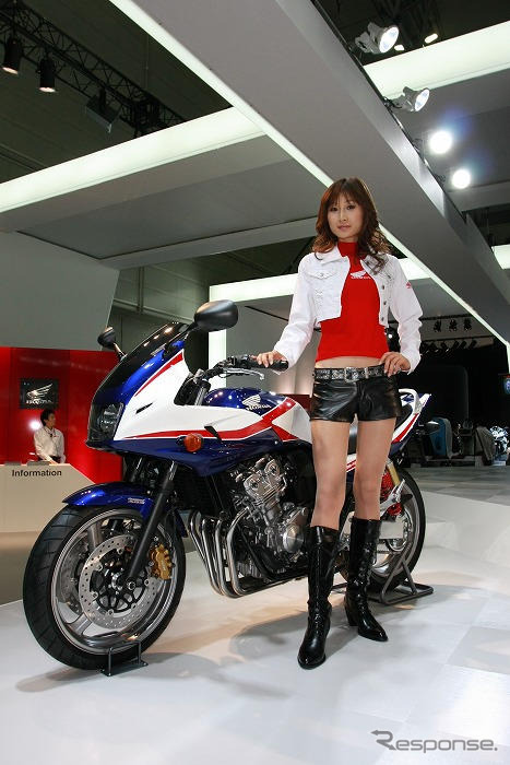 【東京モーターショー07】コンパニオン写真蔵…ホンダ 二輪