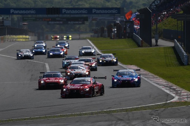 SUPER GT 第2戦 決勝レーススタート(GT500)