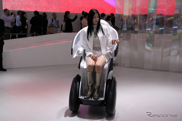 【東京モーターショー07】写真蔵…トヨタ i-REAL