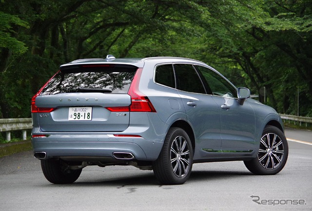 ボルボ XC60 D4 AWD Inscription