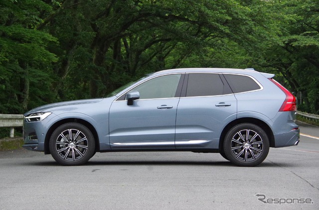 ボルボ XC60 D4 AWD Inscription