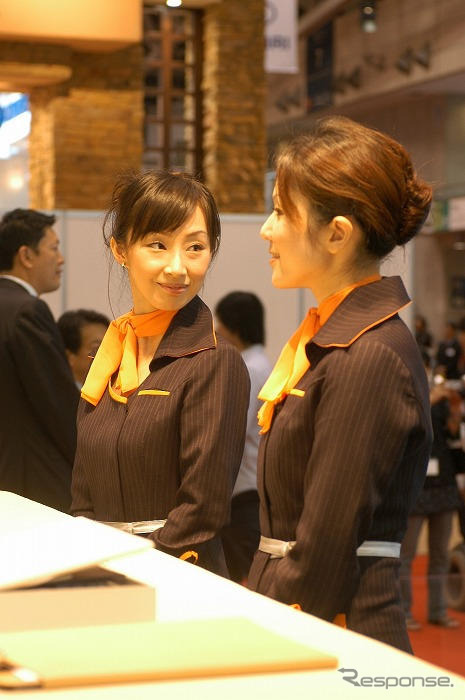 【東京モーターショー07】コンパニオン写真蔵…マイバッハ その3