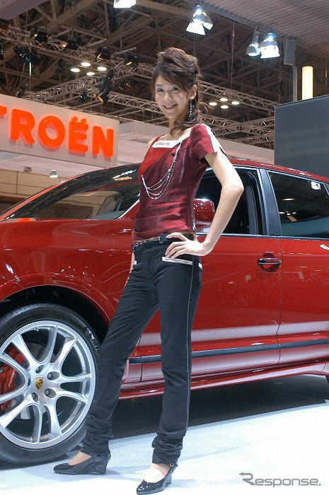 【東京モーターショー07】コンパニオン写真蔵…ポルシェ その3