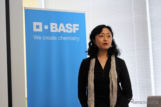 BASFジャパンコーティングス事業部カラーデザインセンターアジア・パシフィックチーフデザイナーの松原千春さん