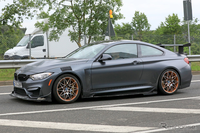 BMW M4 CSL プロトタイプスクープ写真