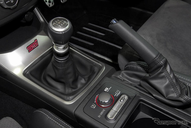 【東京モーターショー07】写真蔵…スバル インプレッサ WRX STI その2