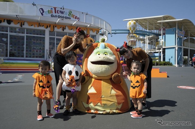 仮装して入園無料&パスポート割引キャンペーン