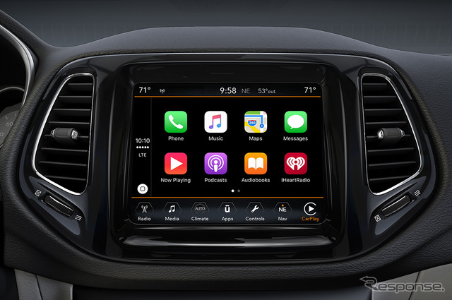 Apple CarPlay