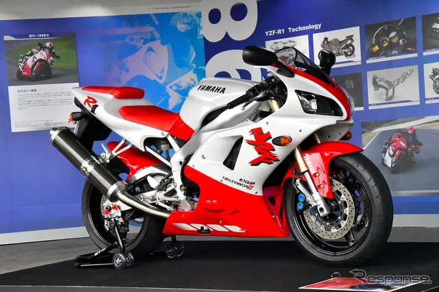 ヤマハ YZF-R1 初代(1998年)