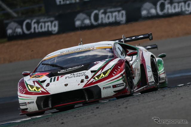 GT300クラス決勝6位の#88 ウラカン。