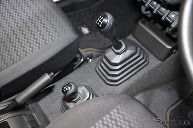 スズキ・ジムニー新型(MT仕様車)