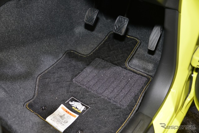 スズキ・ジムニー新型(MT仕様車)