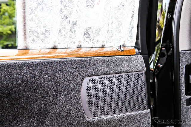 トヨタ センチュリー 新型(ボディカラー:「神威」、内装:ウールファブリック「瑞響」)