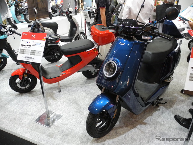 MSソリューションズが販売予定の「NIU」ブランドの電動スクーター