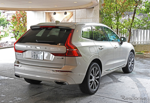 ボルボ XC60 D4 AWD