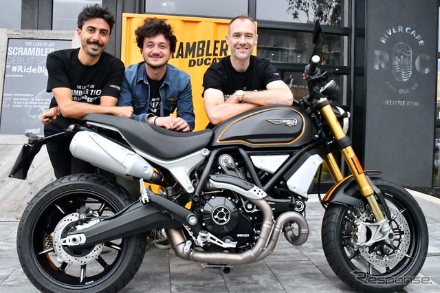 話題の「スクランブラー」、ドゥカティ スクランブラー1100スペシャルが発表。左からカノーザ・ロッコ氏(プロダクトマネージャー)、マリーノ・アンジェロ氏(プレス&コミュニケーション・マネージャー)、リンドストレーム・マッツ氏(ドゥカティジャパン代表取締役社長)