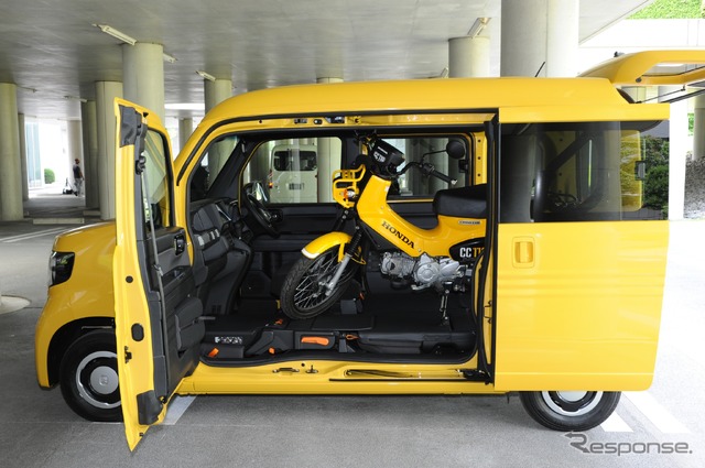 ホンダ N-VAN +STYLE FUN(ブラック内装・CVT仕様車)