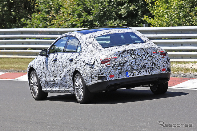 メルセデスベンツ CLA 次期型スクープ写真