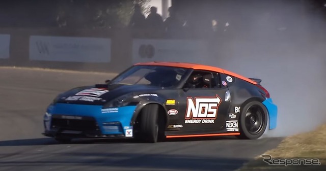 日産 フェアレディZ の1000hp超仕様がドリフトしながらヒルクライム(グッドウッド2018)