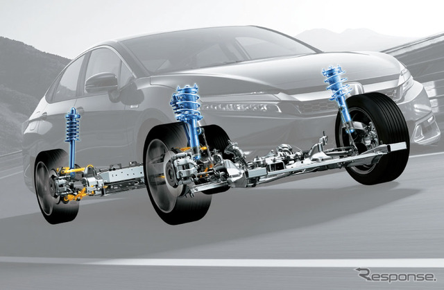 ホンダ クラリティPHEV マルチリンク・リアサスペンション&振幅感応型ダンパー
