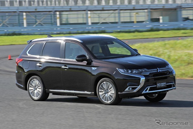 三菱 アウトランダーPHEV 改良新型(2019年モデル)