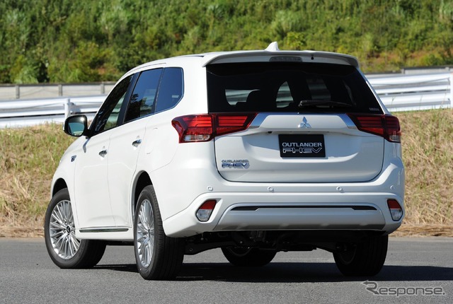 三菱 アウトランダーPHEV 改良新型(2019年モデル)