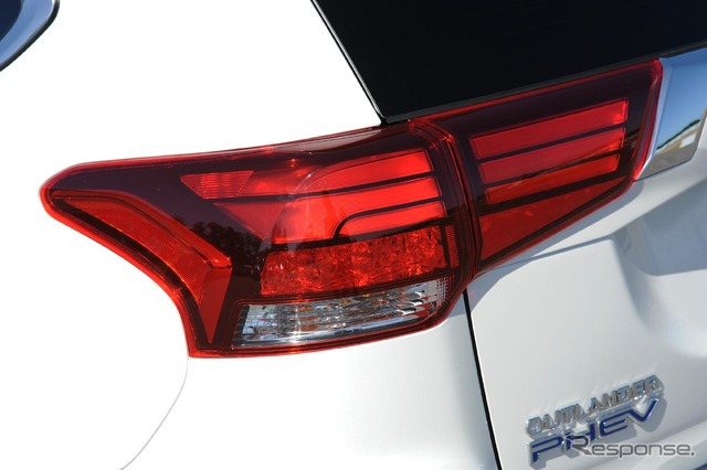 三菱 アウトランダーPHEV 改良新型(2019年モデル)