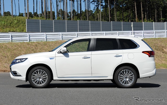 三菱 アウトランダーPHEV 改良新型(2019年モデル)