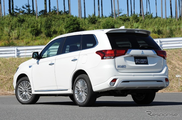 三菱 アウトランダーPHEV 改良新型(2019年モデル)