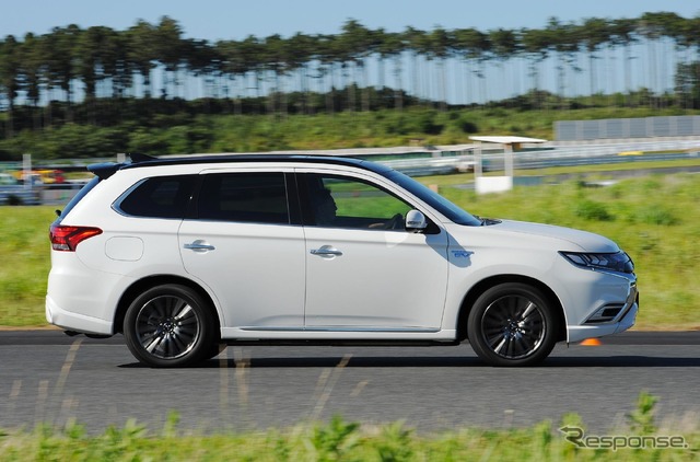 三菱 アウトランダーPHEV 改良新型(2019年モデル)