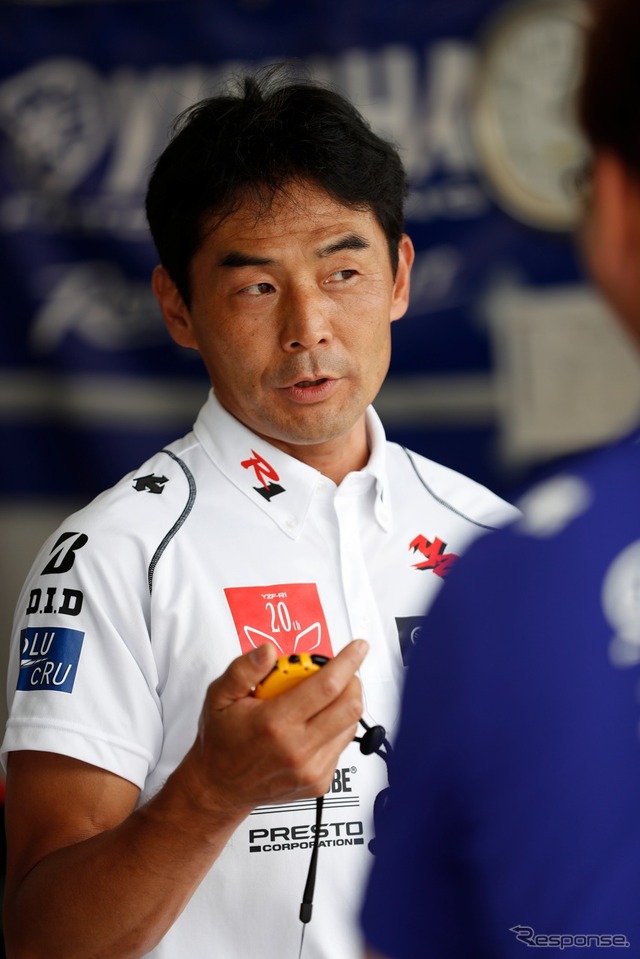 YAMAHA FACTORY RACING TEAM 吉川和多留監督