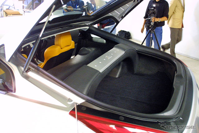 【東京ショー2001出品車】ついに新型!! 日産『フェアレディZ』の「市販車」がこれだ!!