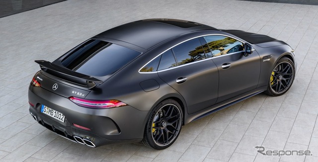 メルセデスAMG GT 4ドアクーペ
