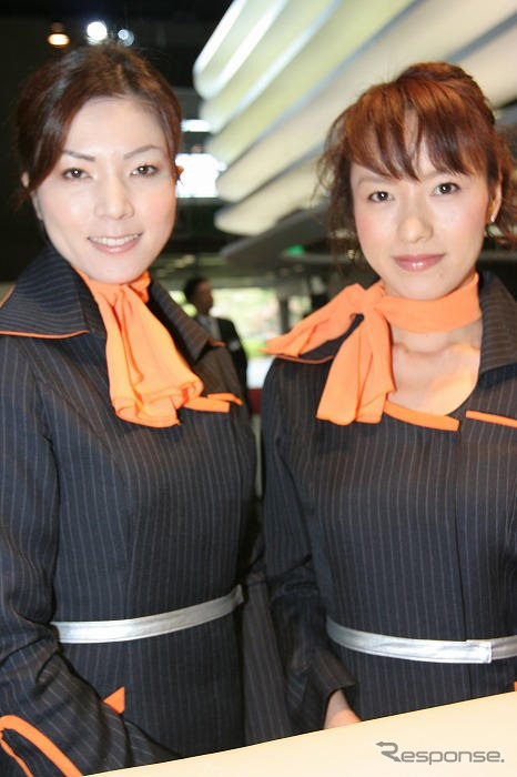 【東京モーターショー07】コンパニオン写真蔵…マイバッハ その4