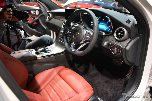 メルセデスベンツ 改良新型 Cクラス ステーションワゴン(C200 アバンギャルド AMGライン)