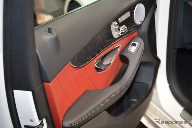 メルセデスベンツ 改良新型 Cクラス ステーションワゴン(C200 アバンギャルド AMGライン)