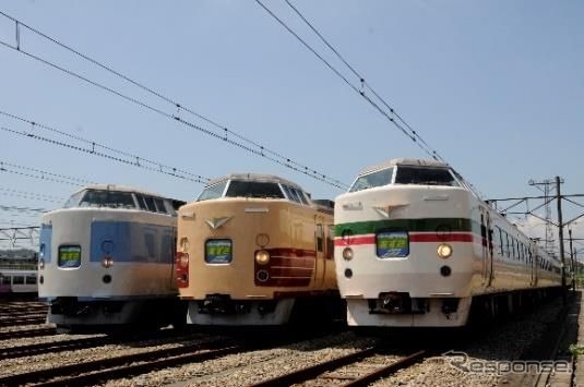 今年4月までに引退した189系電車。左からM50・M51・M52編成。