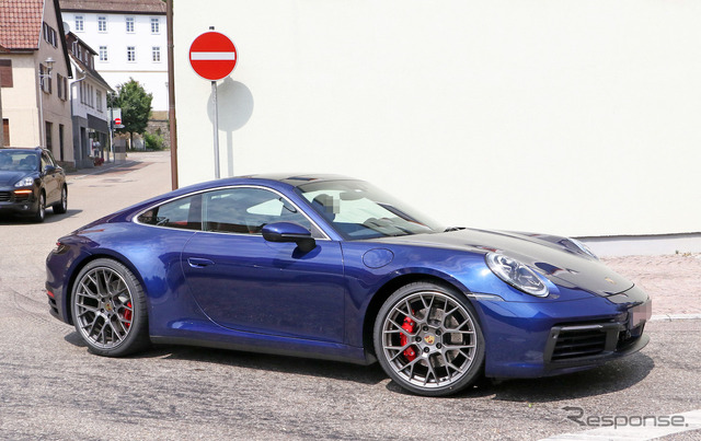 ポルシェ 911 新型(992型)フルヌードスクープ写真