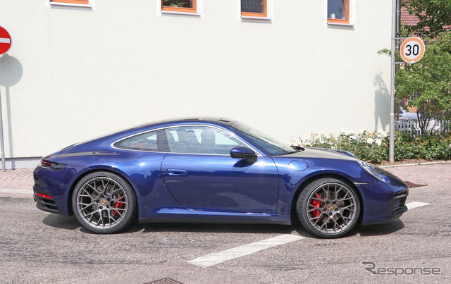 ポルシェ 911 新型(992型)フルヌードスクープ写真