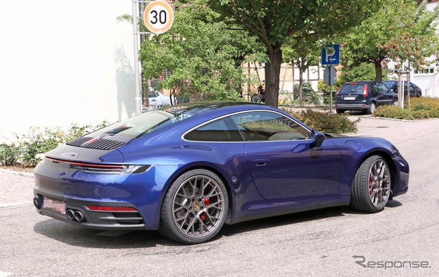ポルシェ 911 新型(992型)フルヌードスクープ写真