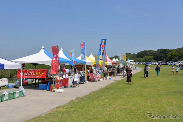 第2回 北本水辺公園まつり 昭和、平成のクラシックカーフェスティバル