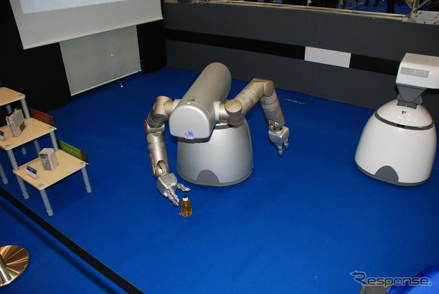 国際ロボット展07…安川電機、2010年までに業務支援ロボット発売